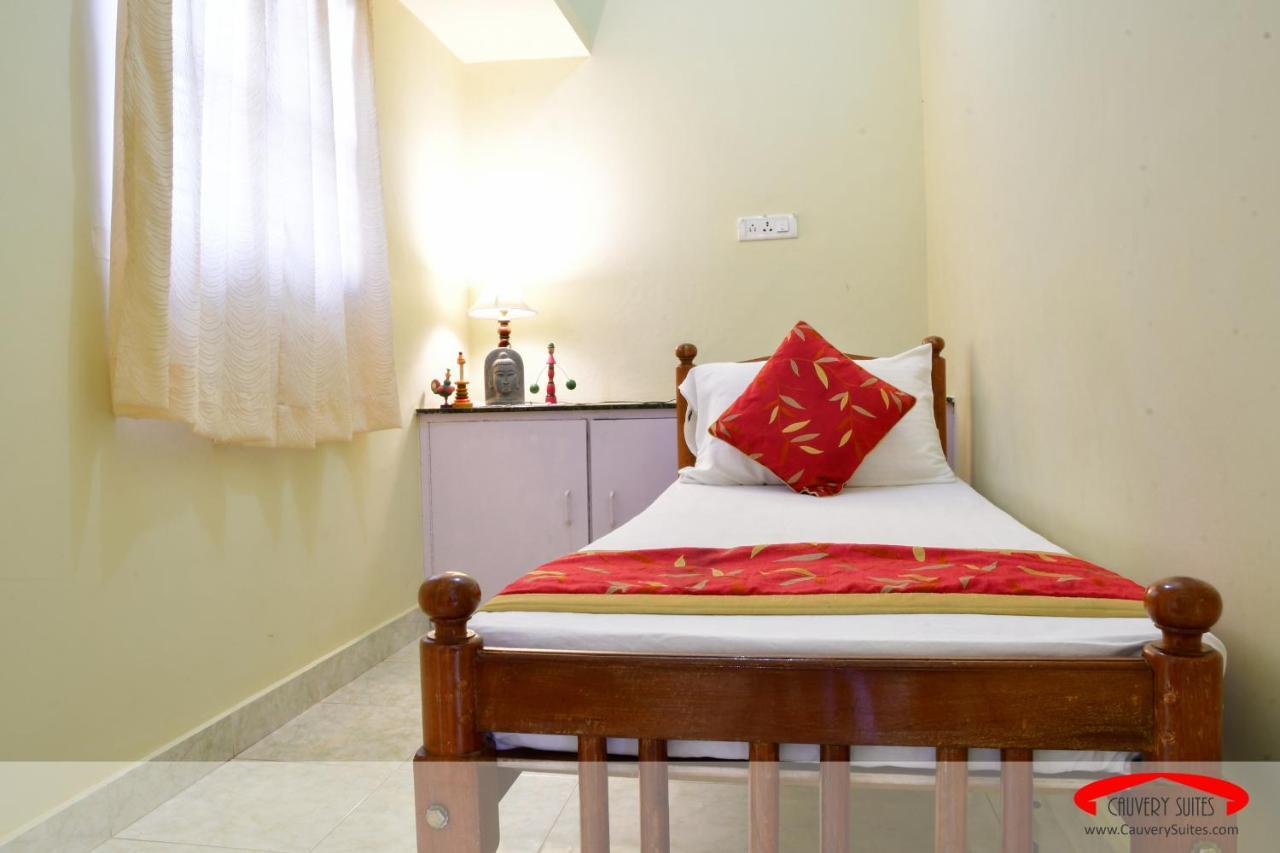 Cauvery Suites Madikeri Exterior photo